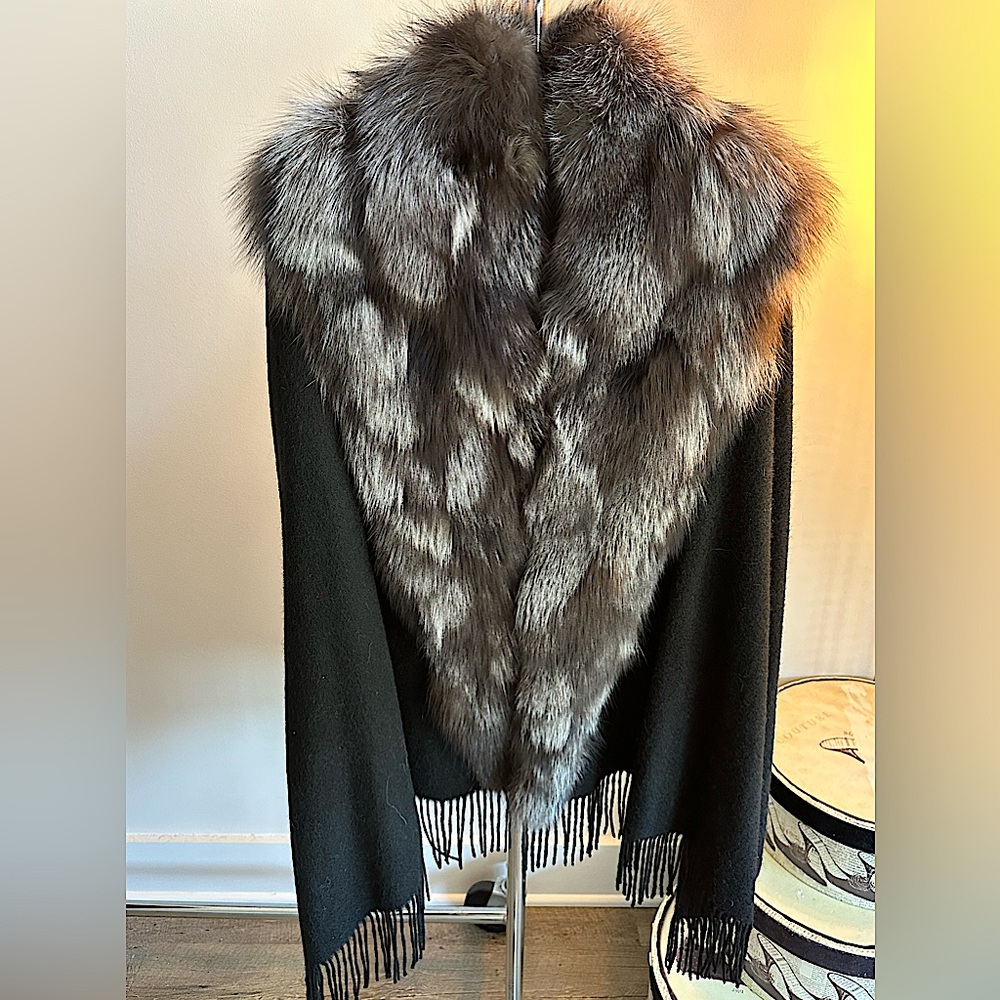 Wool & Fox Fur Collar Wrap with Fringe